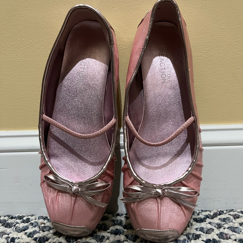 Kenneth Cole Reaction Pink Ballet Flats with Silver Bow